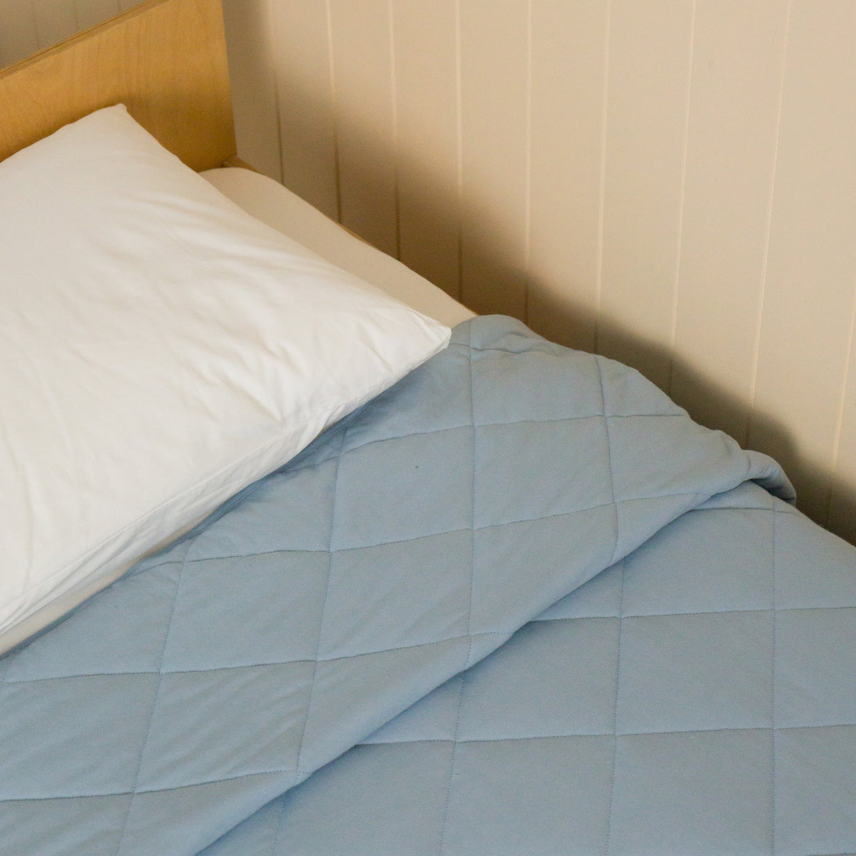 Organic Cotton Lightweight Quilt - Blue