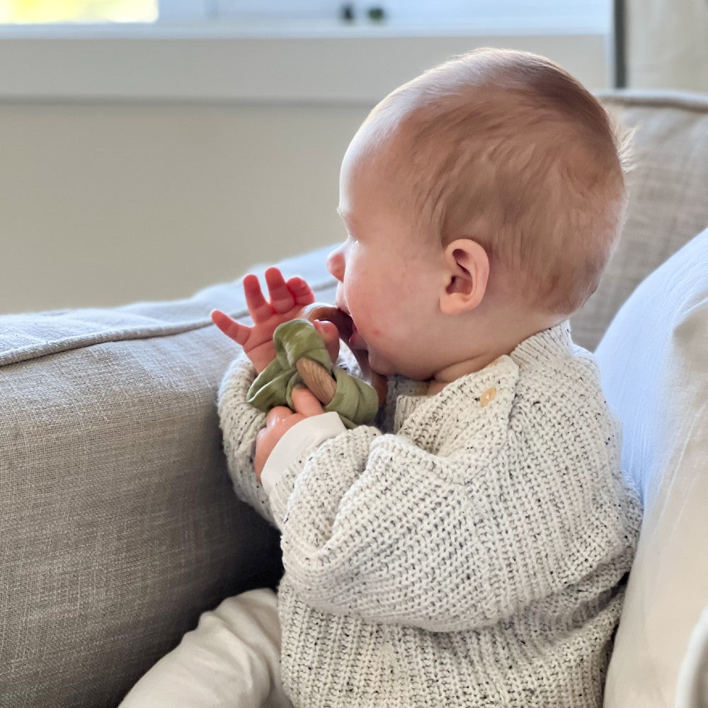 Muslin & Wood Teether - Sage