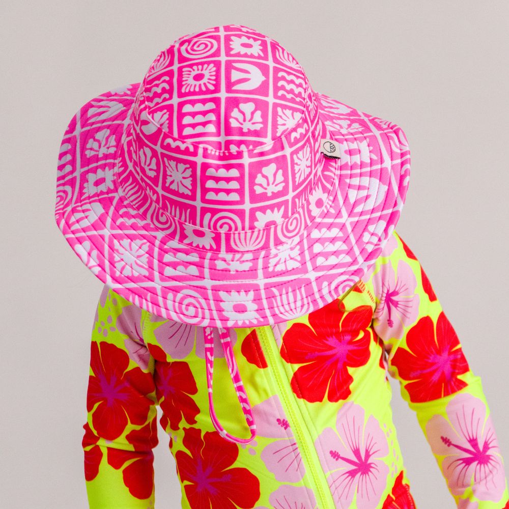 Swim Bucket Hat - Neon Pink Retro Surf