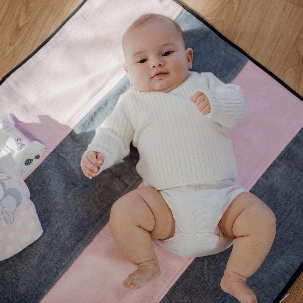 Play N Change Mat - Pink & Grey