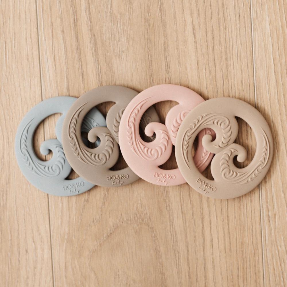 Koru Teether - Latte