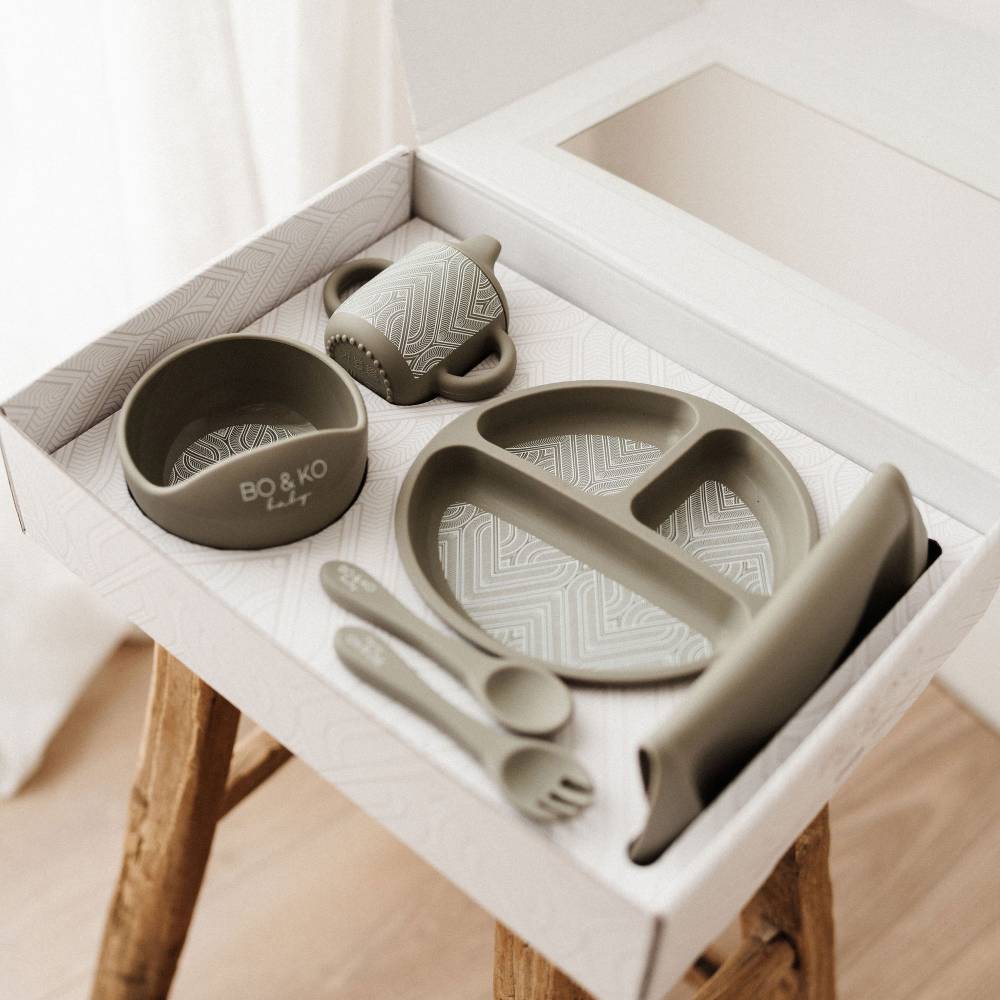 Feeding Essentials Set - Khaki