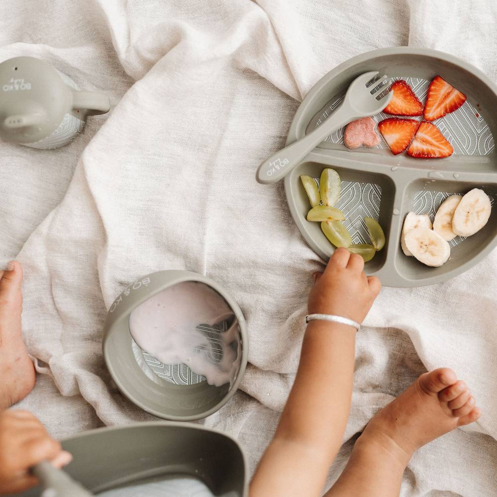Feeding Essentials Set - Khaki