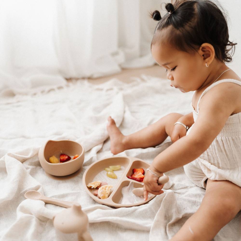 Feeding Essentials Set - Tan