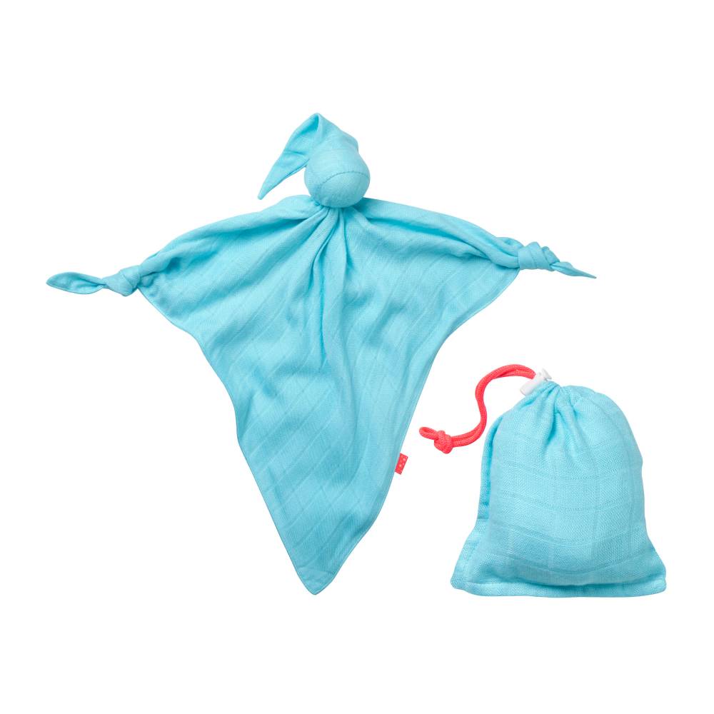Spearmint Mussi Cuski Comforter with a matching muslin carry bag on a white background