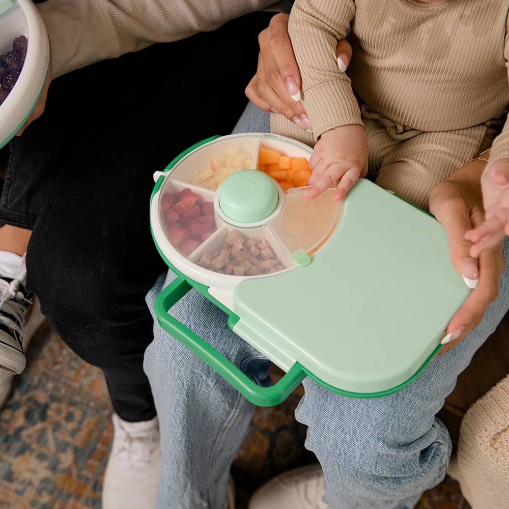 2-in-1 Lunchbox with Removeable Snack Spinner - Sage Green
