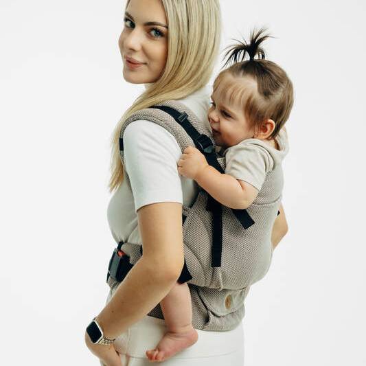 Lenny UpGrade Pro Carrier - Little Herringbone Almond