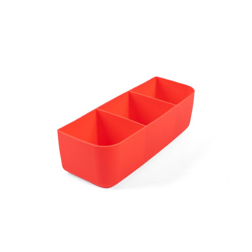 red Montiico three compartment silicone tray for Feast lunch box