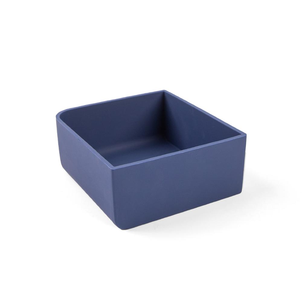 navy Montiico silicone square tray for the Feast lunch box