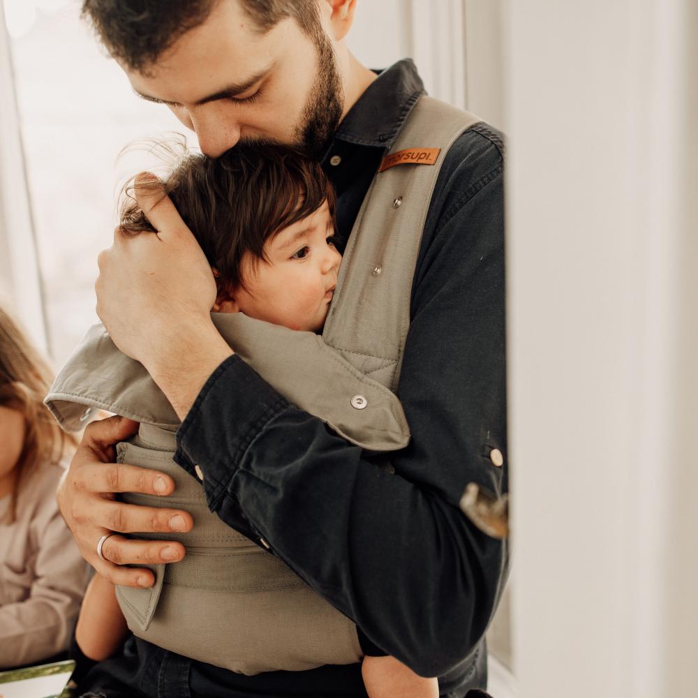 Breeze Baby Carrier - Pistachio