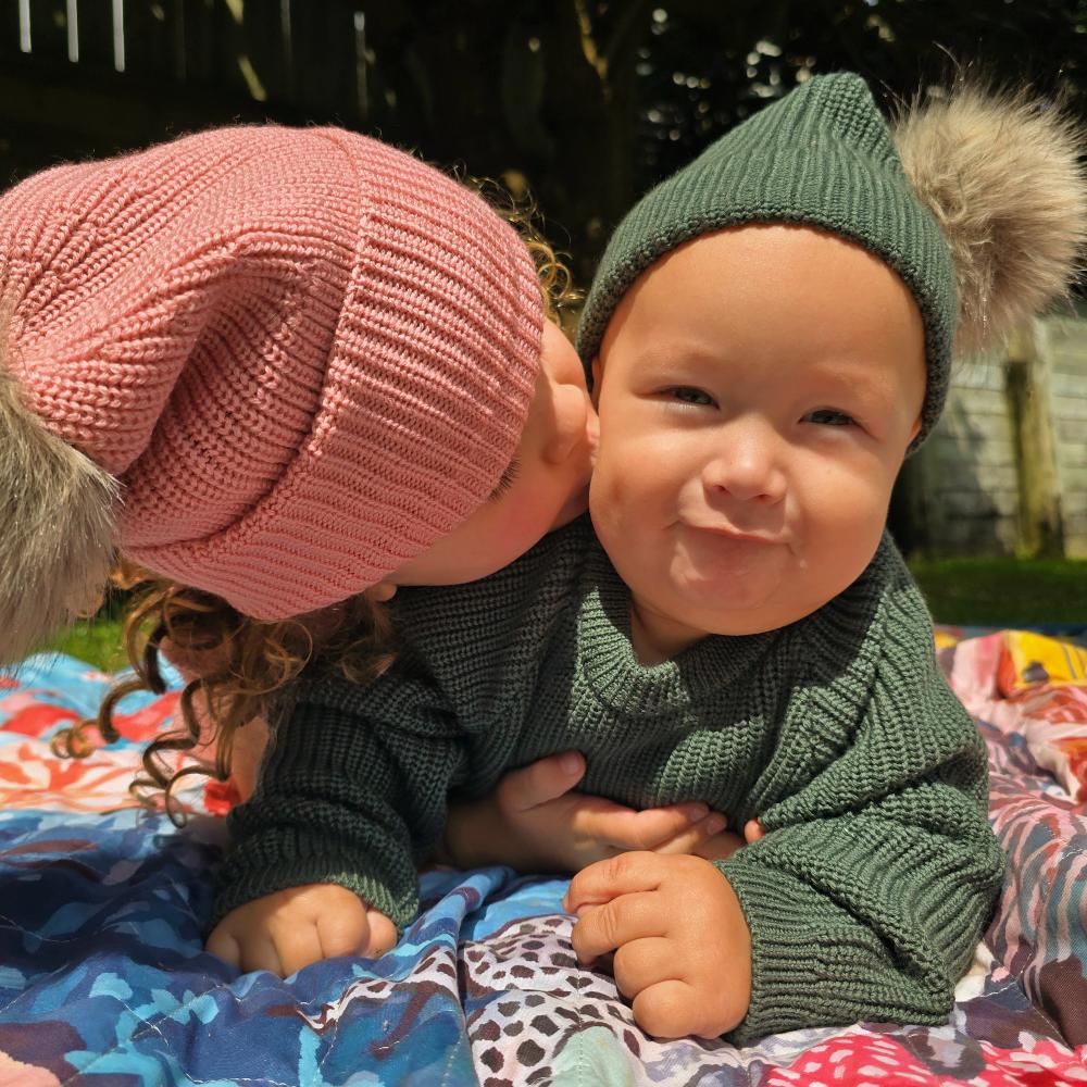 Merino Knit Pompom Beanie - Pink