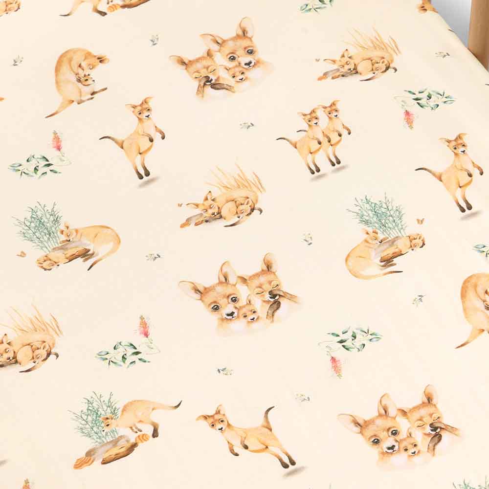 Snuggle Hunny Fitted Cot Sheet - Kanga