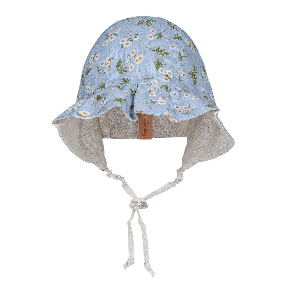 Ruffle Searcher Reversible Bonnet - Daisy on a white background